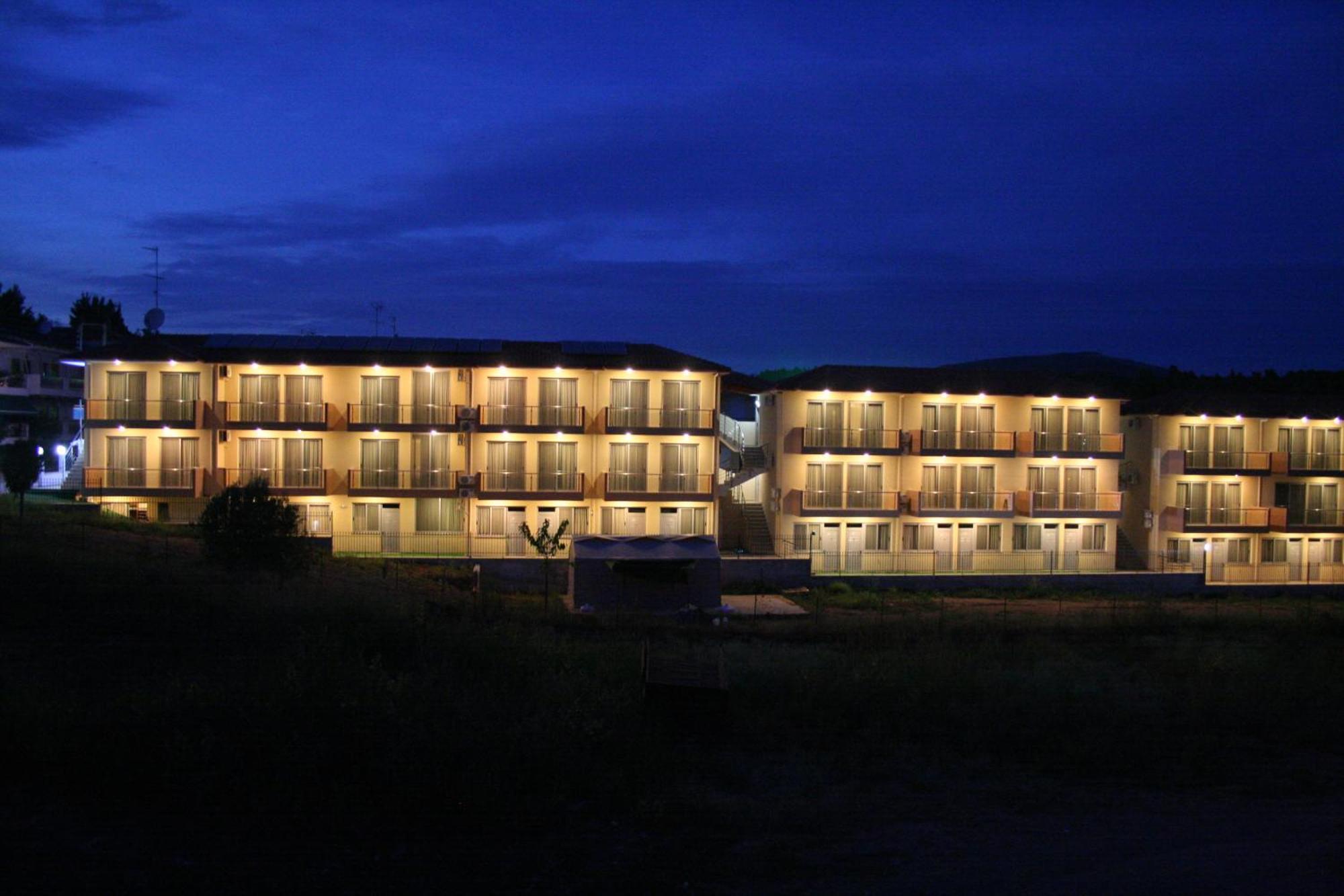 4-You Metamorfosi  Exteriör bild